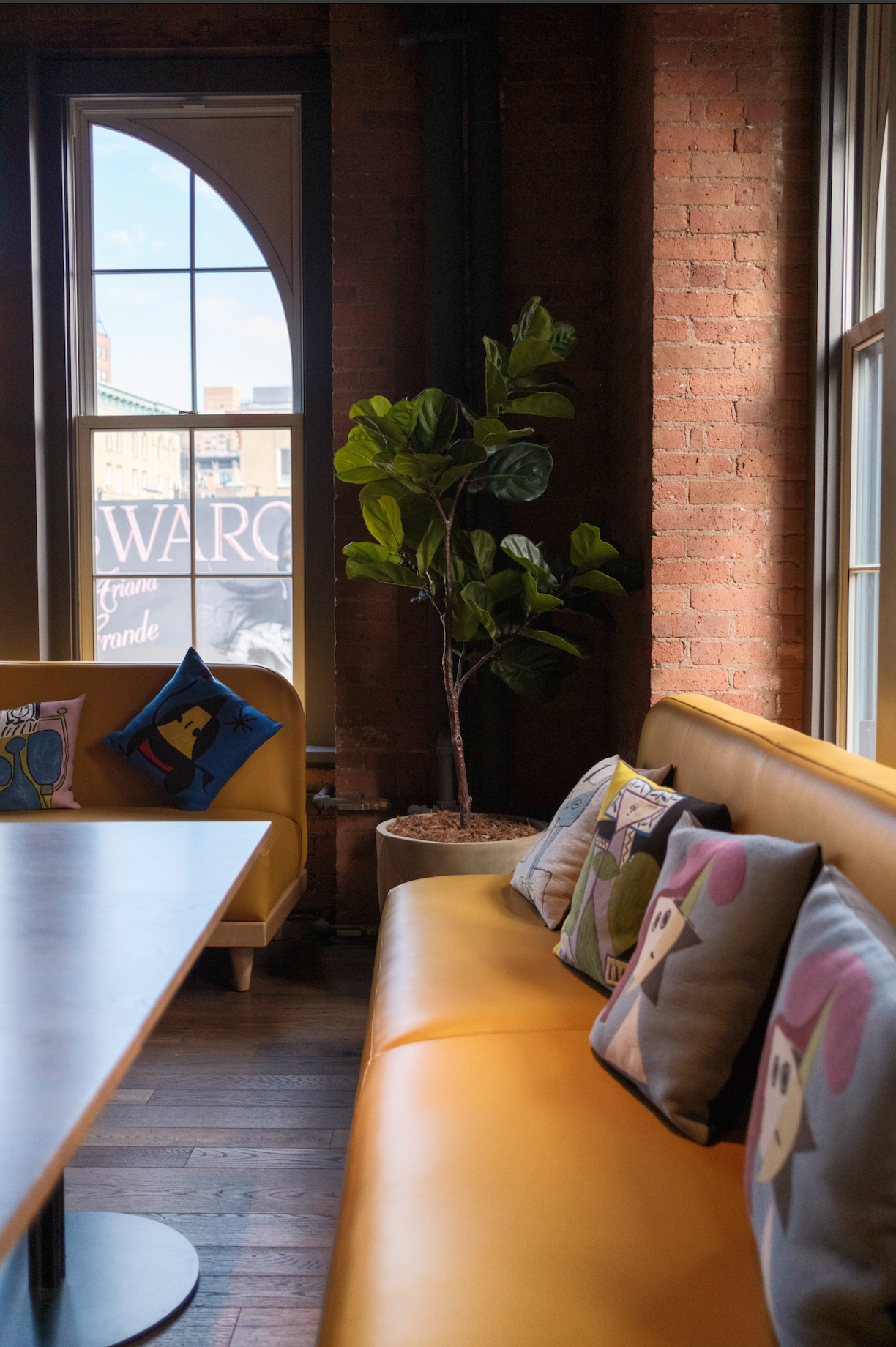 Relaxing social space